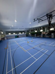 605525606889160961 225x300